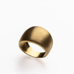 Anello fascia in oro giallo 18 kt fascia degradé satinata